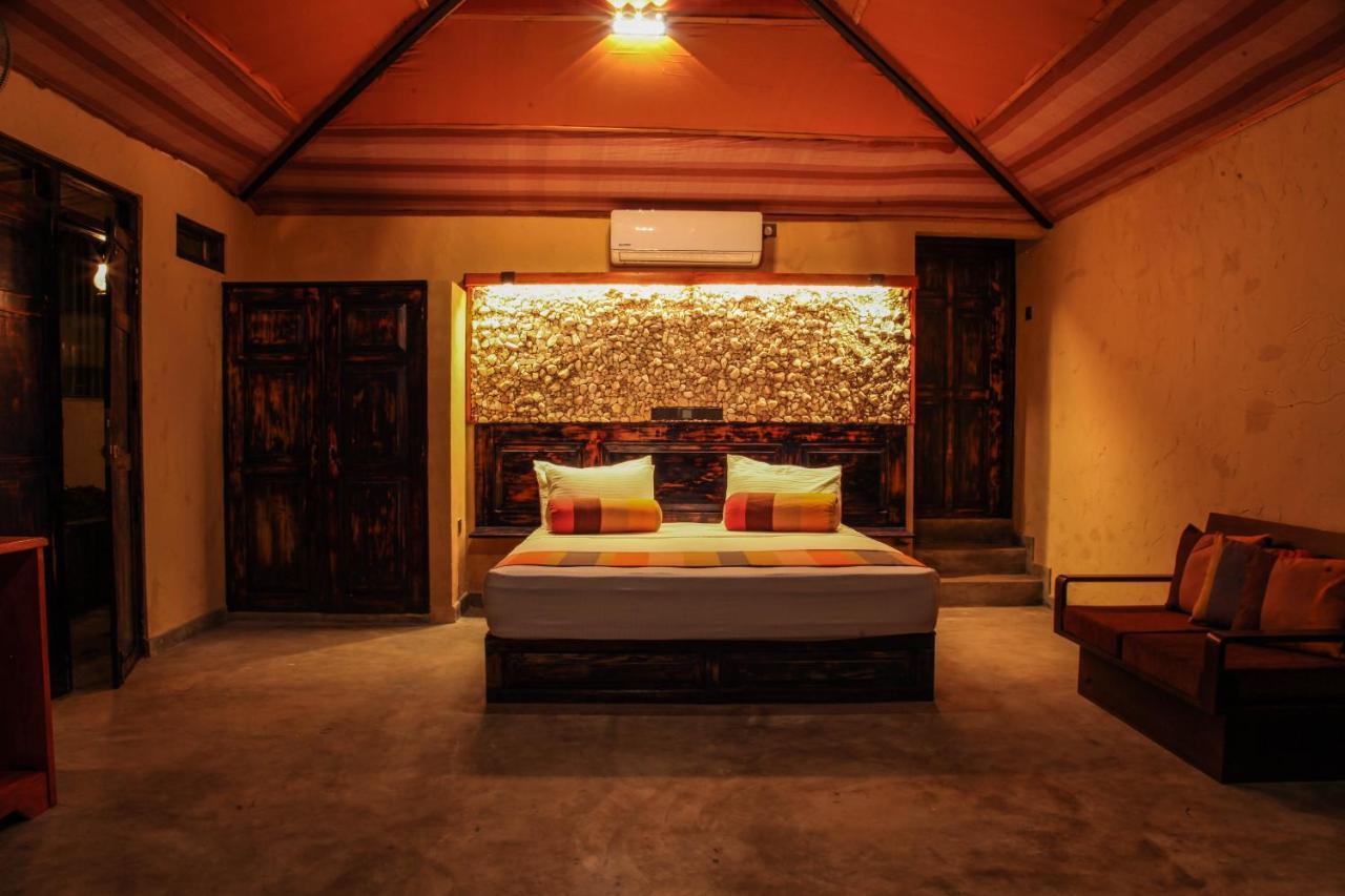 Hotel Sigiriya Wewa Addara Hotel - Hotel By The Lake
